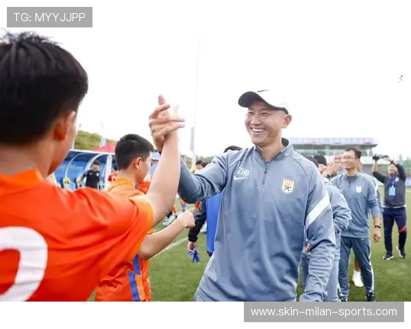 足球联赛推动俱乐部青训的社会化投入与监督并行,足球青训俱乐部规划 足球联赛推动俱乐部青训的社会化投入与监督并行,足球青训俱乐部规划